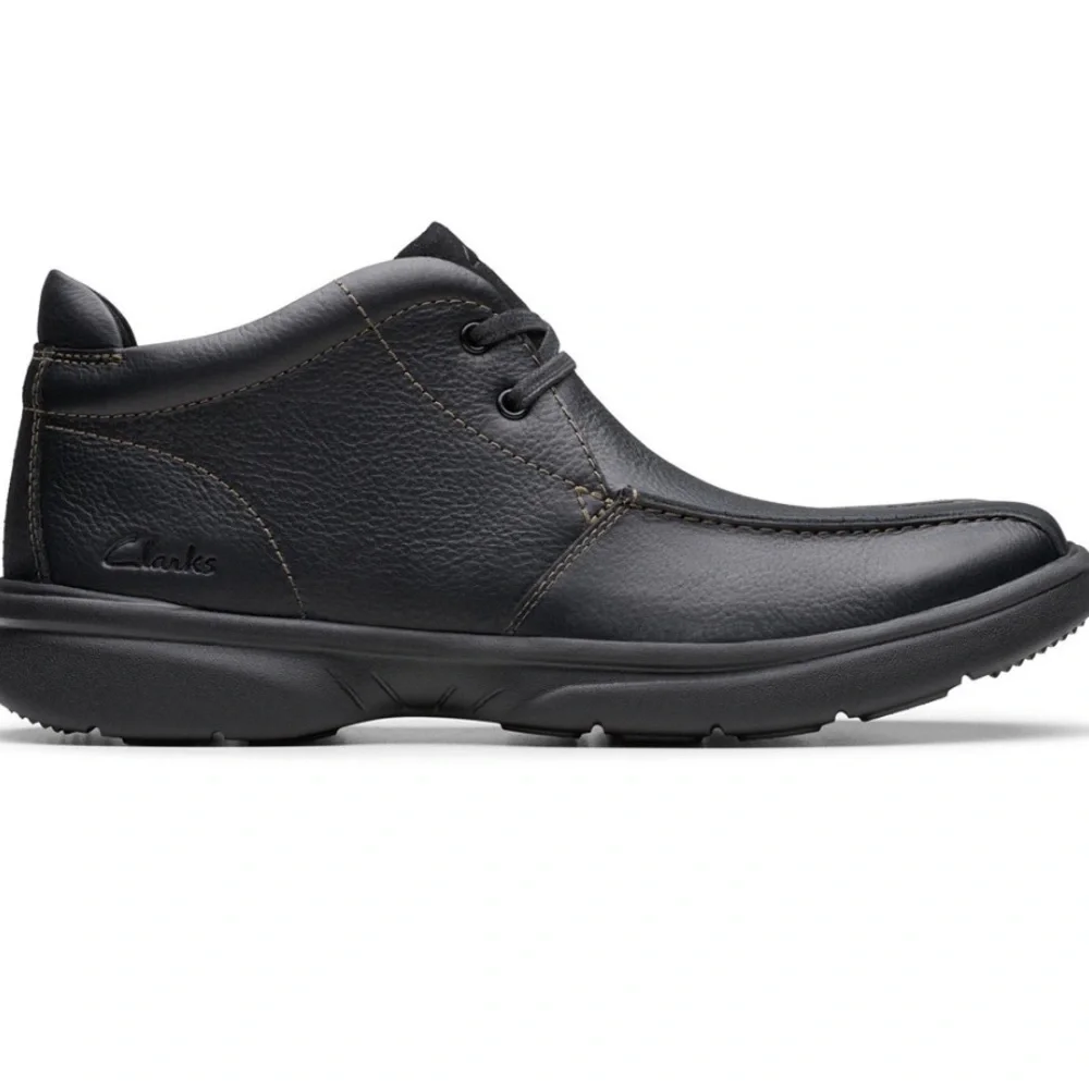 CLARKS Bradley Up Boot in black tumbled leather‎ Size 9 A22